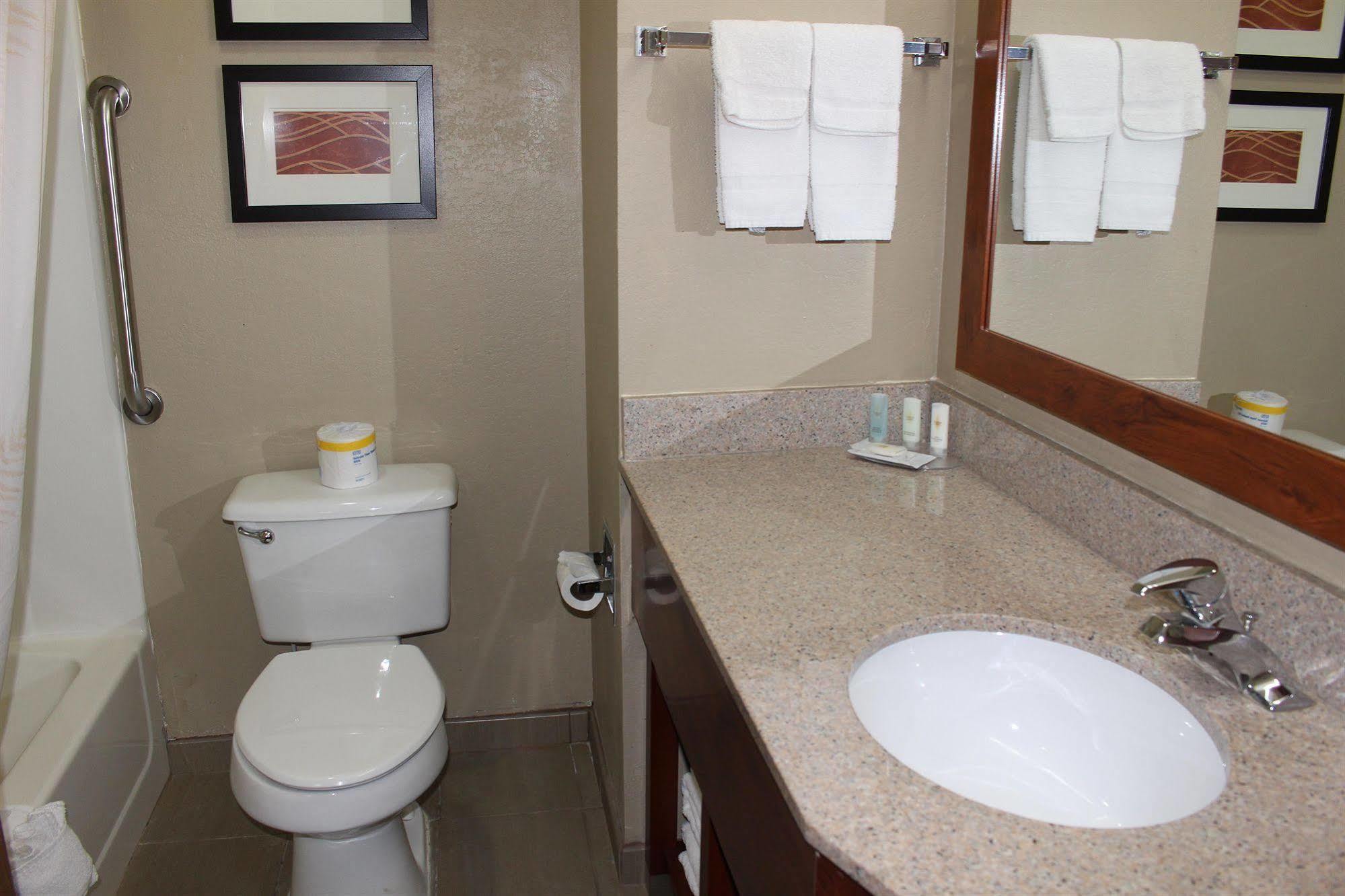 Comfort Inn Grain Valley Eksteriør billede